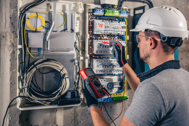 Best Emergency Electrician Near Me  in Carlisle, IA